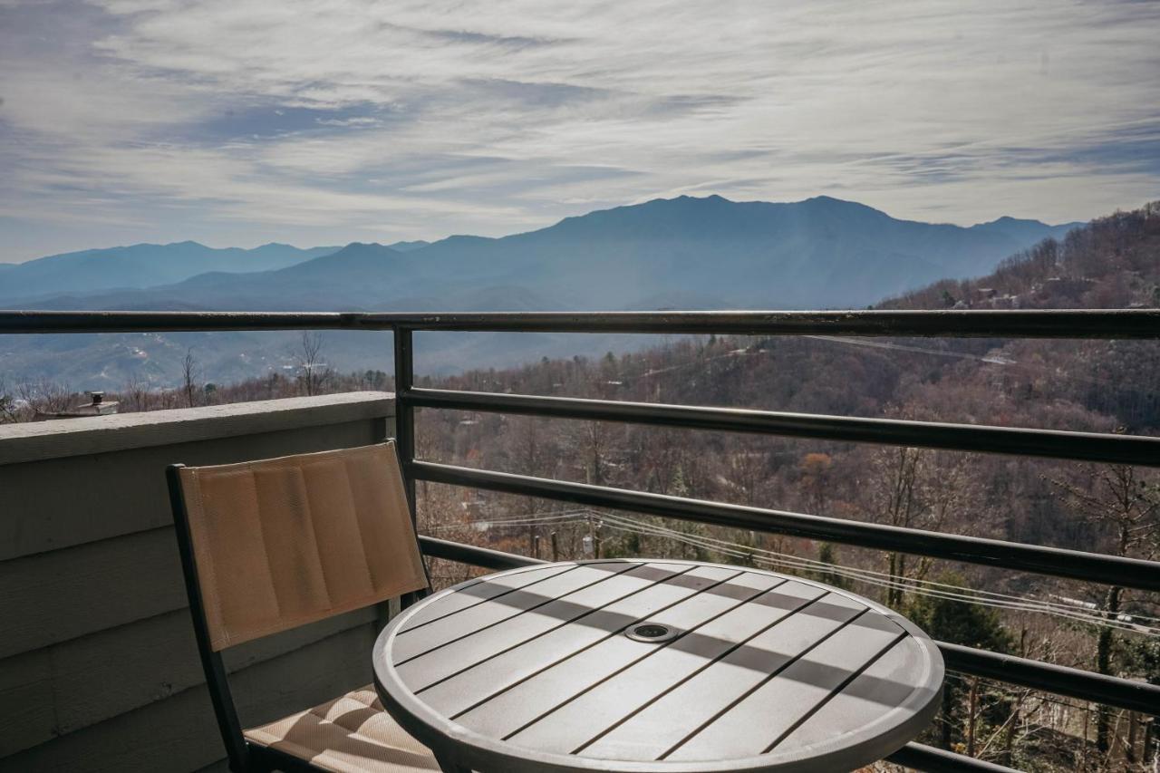 Smoky Mountains Studio With Balcony Apartamento Gatlinburg Exterior foto